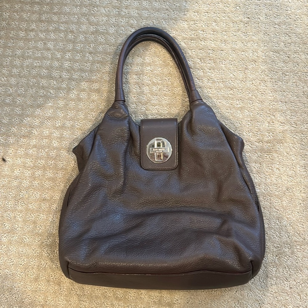 Brown leather Kate Spade handbag. Fits over shoulder. Great condition